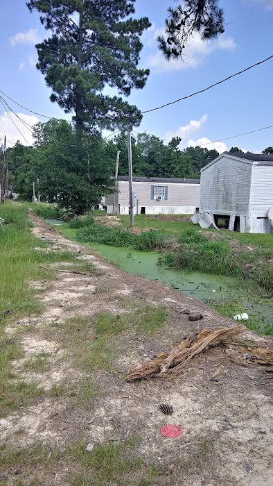 Denham Springs Mobile Home Park Picture 7