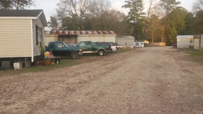 Denham Springs Mobile Home Park Picture 10
