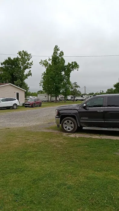 Colonial RV Park Picture 9