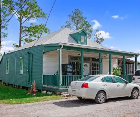 Pines on the River RV & Trailer Park
