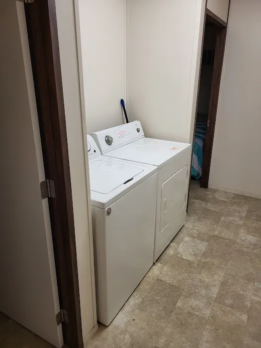 R & S Mobile Home & RV Park Picture 3