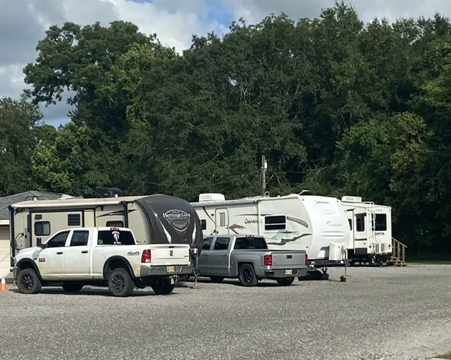 Hidden Oaks RV Park Picture 1