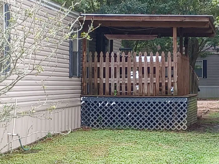 Gray's Creek Mobile home Park Picture 3