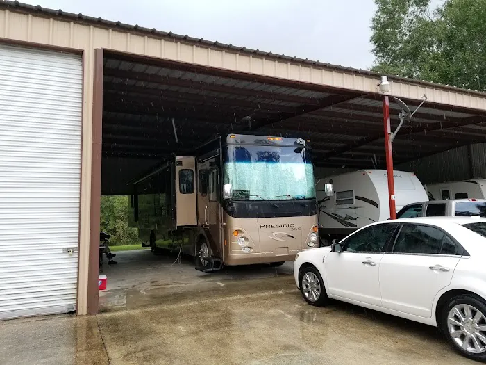 Total RV Living Picture 3