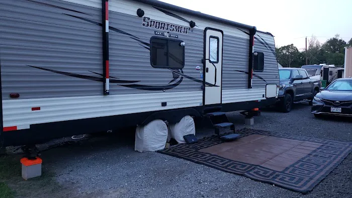 Coosie's R.V. Park Picture 4