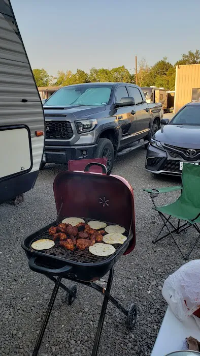 Coosie's R.V. Park Picture 5