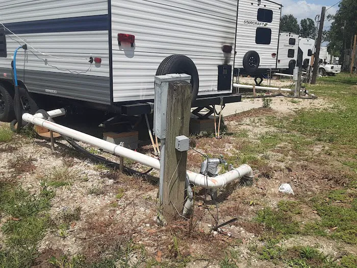 Regs Mobile home and RV park Picture 2