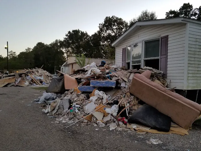 Four Seasons Mobile Home Park Picture 2