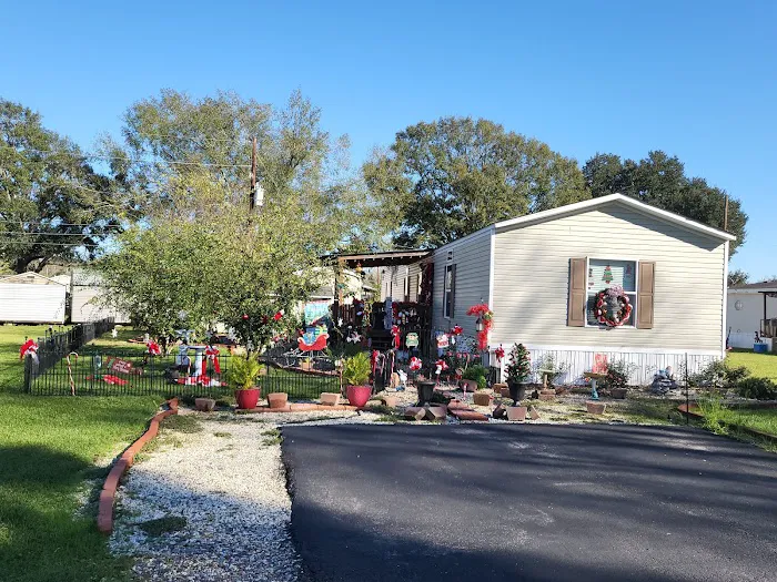 Twin Lakes Mobile Estates Picture 6