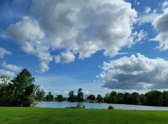 Twin Lakes Mobile Estates Picture 9