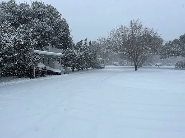 Crestview Village Picture 4