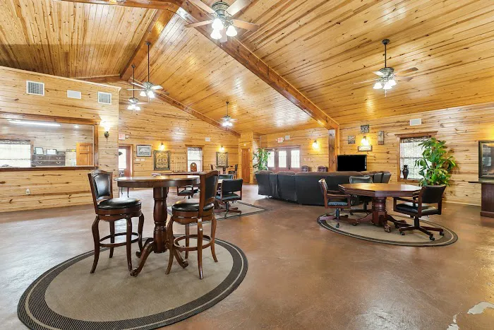 Crestview Village Picture 5