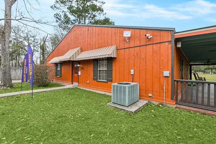 Crestview Village Picture 10