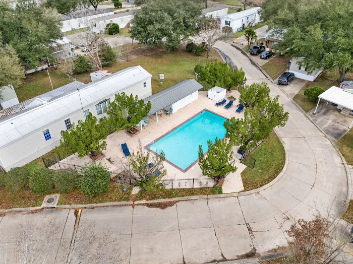 Crestview Village Picture 9