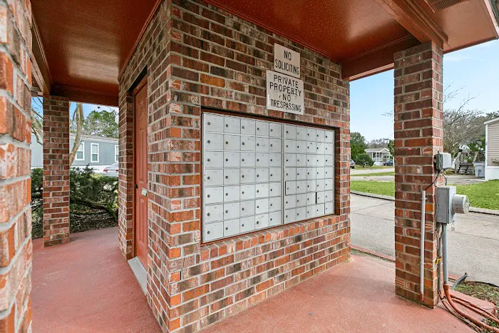 Crestview Village Picture 7