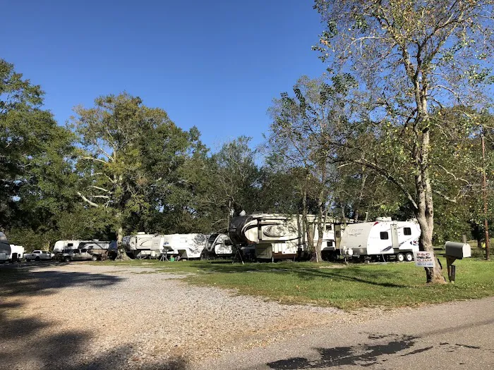 P & C RV Park Picture 3