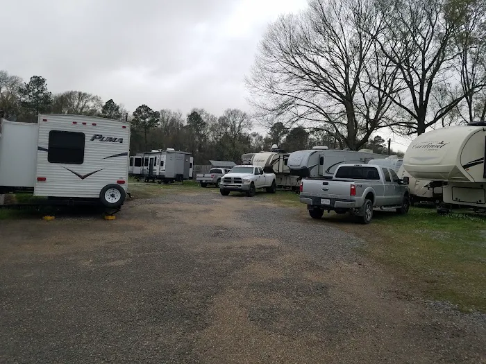P & C RV Park Picture 1
