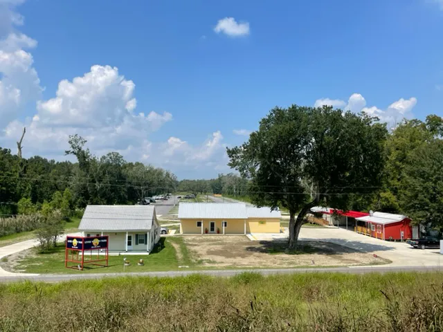 Levee View RV Park Picture 3