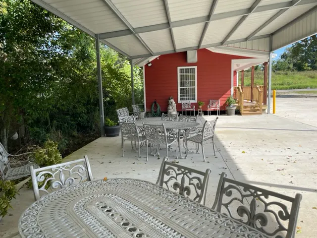 Levee View RV Park Picture 2