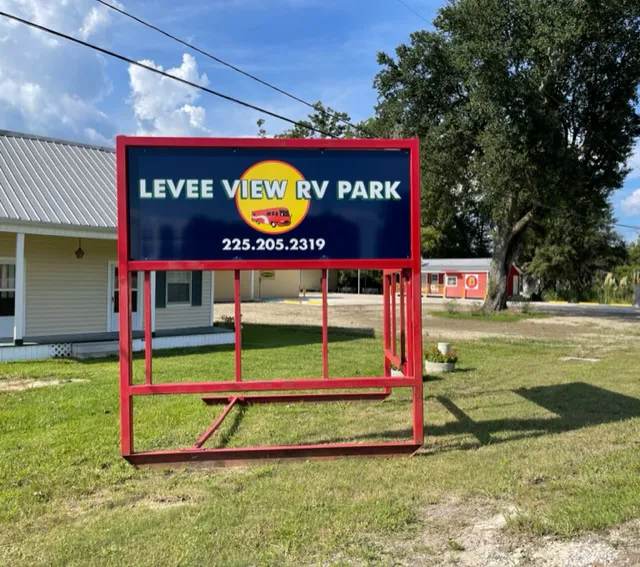 Levee View RV Park Picture 8