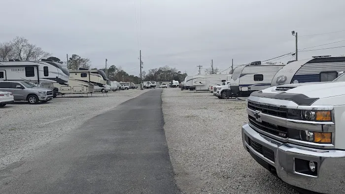 SWEET WATER RV PARK Picture 3