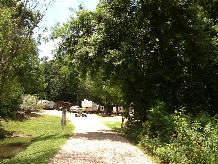 Peaceful Pines RV Park & Campground Picture 5