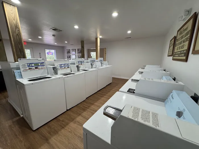 Shelby J's Rv Park Picture 4