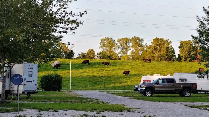 Maxey Care RV Park Picture 4