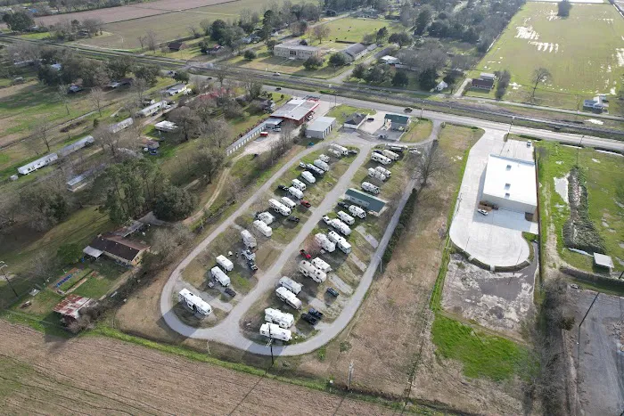 Maxey Care RV Park Picture 8