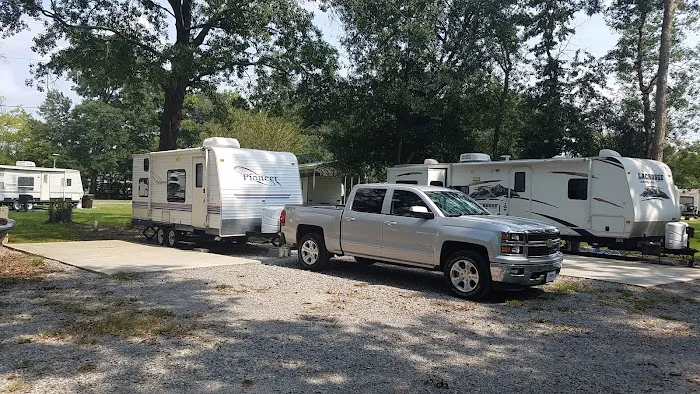 B&B RV Park Picture 7