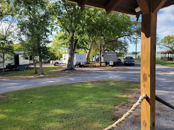 Cajun Country RV Park Picture 5