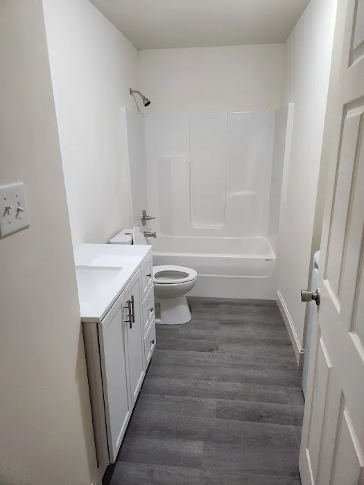 Humble Estates LLC Picture 2
