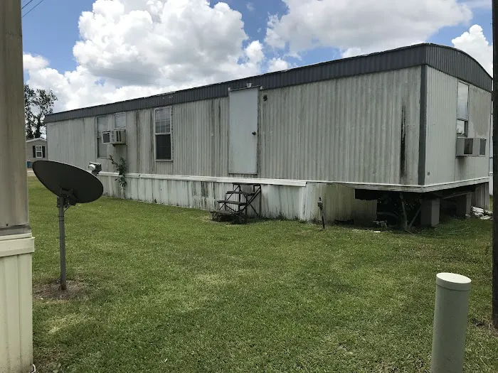 Cajun Grav Mobile Home Park Picture 1