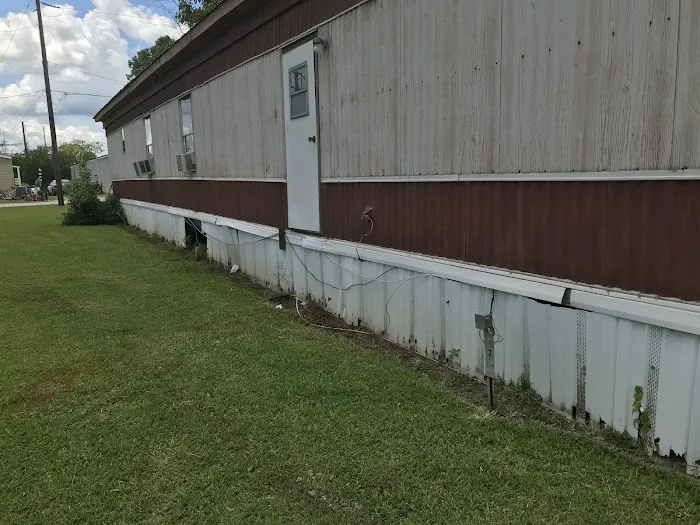 Cajun Grav Mobile Home Park Picture 10