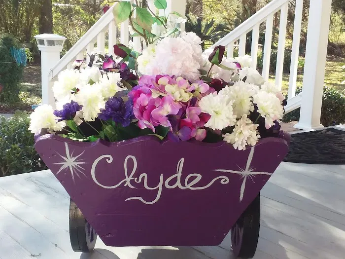 Lisa's RV Park Picture 4