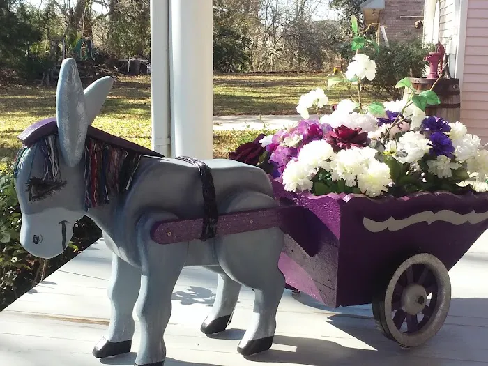 Lisa's RV Park Picture 9