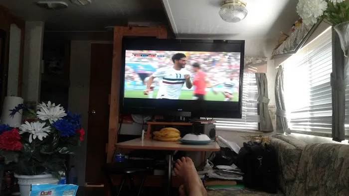 Amelia RV Park Picture 8