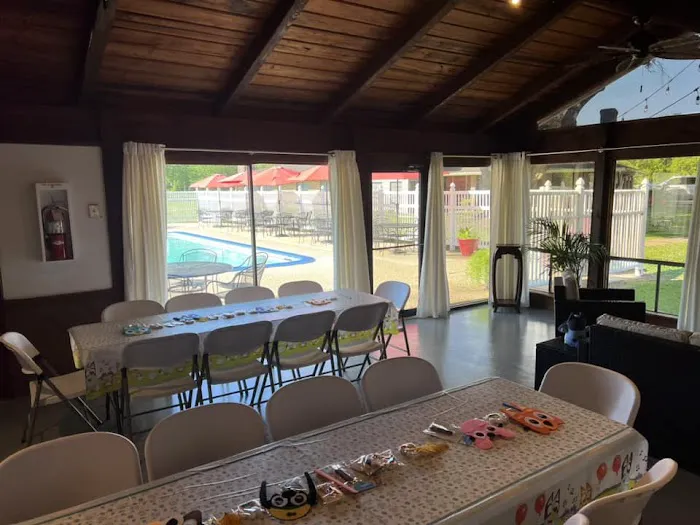 Bayou Wilderness RV Campground Picture 7