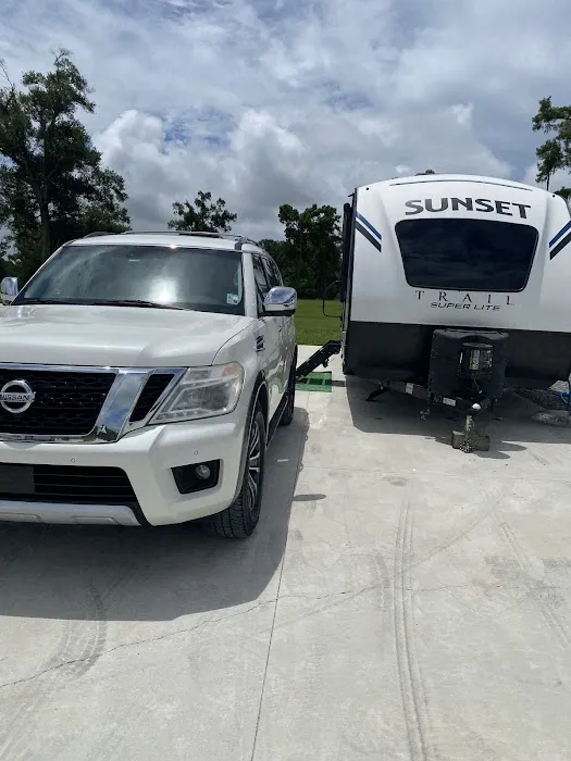 Houma Leisure RV Park Picture 7