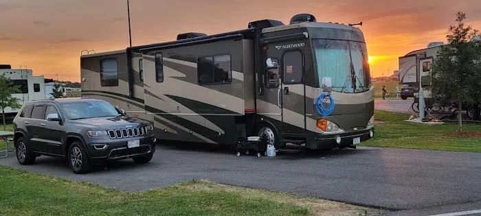 Parkside RV Park Picture 8