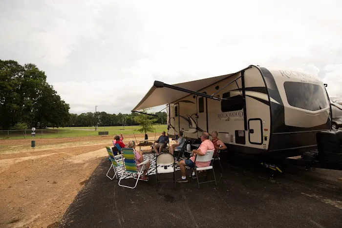 Parkside RV Park Picture 3