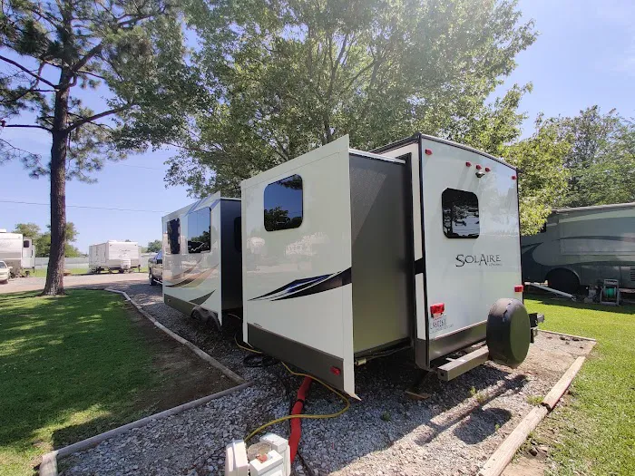 Laboulaie RV Park Picture 6