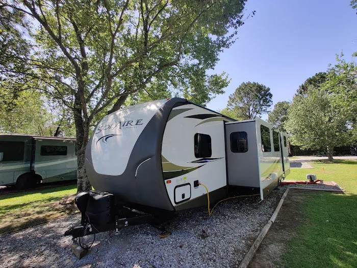 Laboulaie RV Park Picture 10