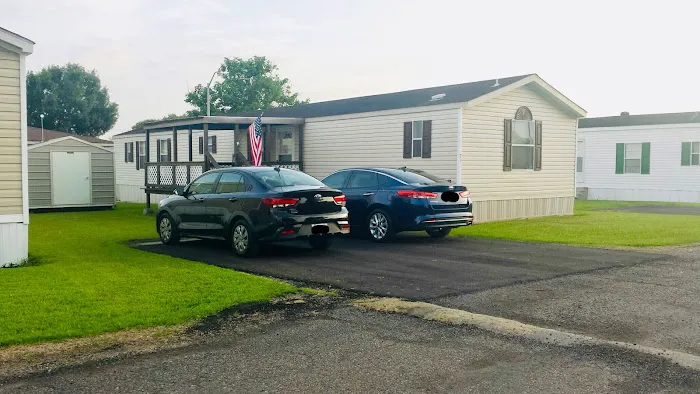 Potpourri Village Picture 3