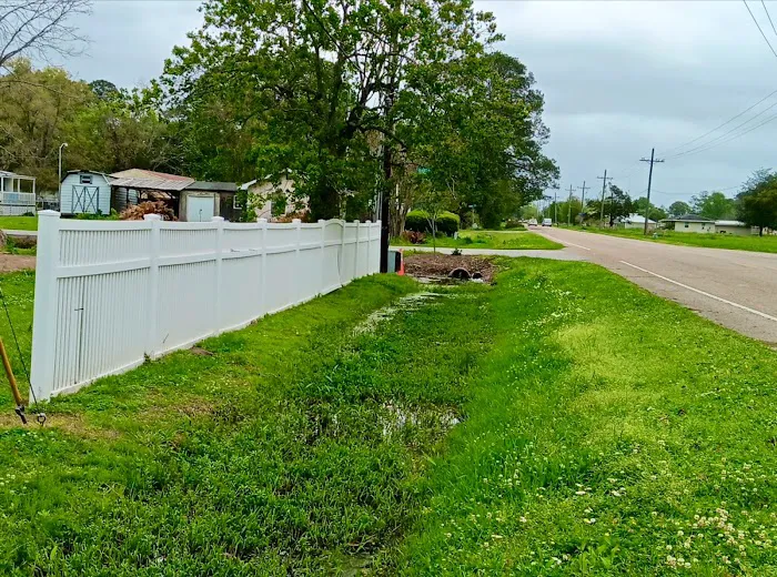 Cypress Mobile Home Park Picture 3