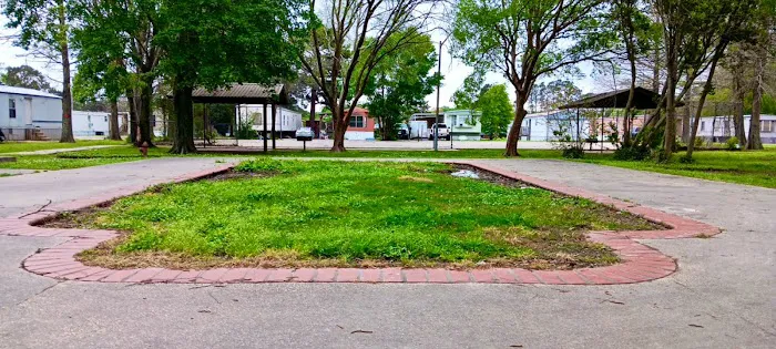 Cypress Mobile Home Park Picture 2