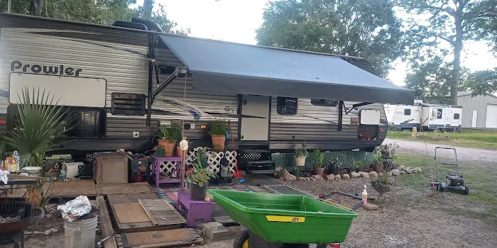 back to back rv park Picture 4