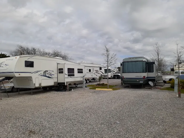 Houma RV Park Picture 3