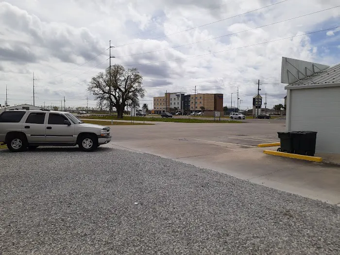 Houma RV Park Picture 9