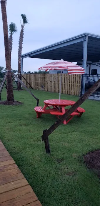 Best Boat & RV Park Picture 3